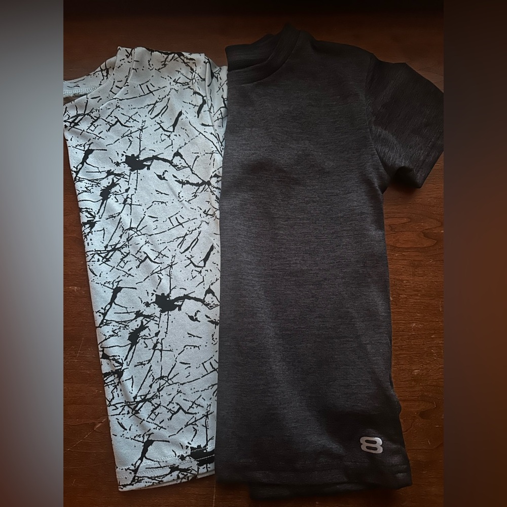 Two pack- boys size 5 short sleeve tees